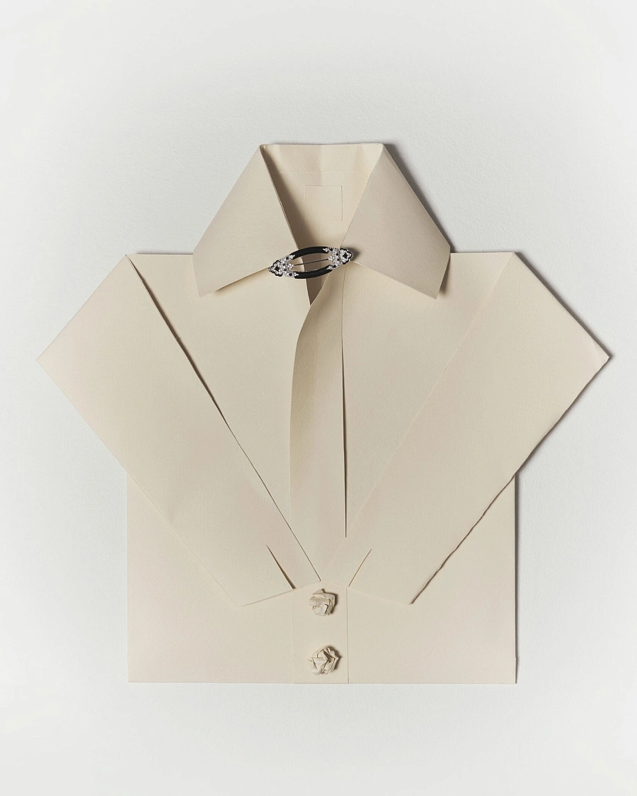 Brooch Leela