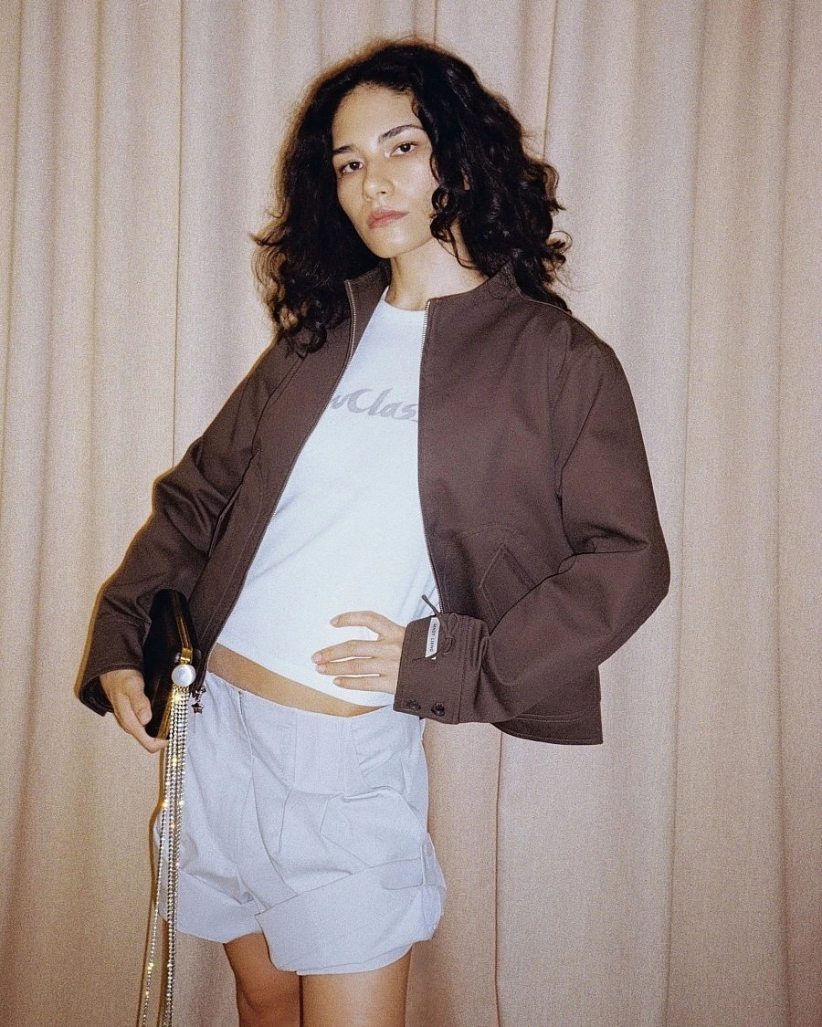 CURSIVE LOW CLASSIC T-SHIRT