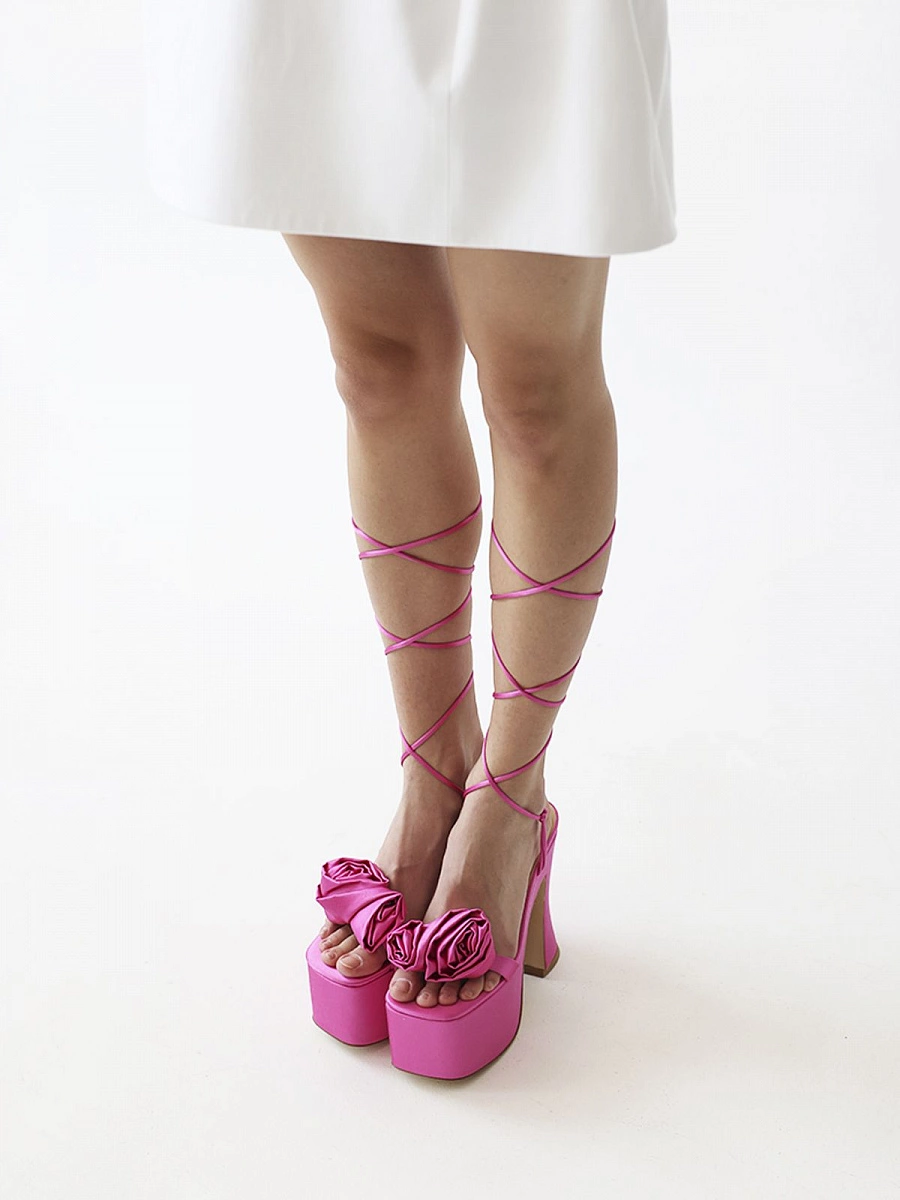 PLATFORM FLOWER SANDALS SATIN PINK