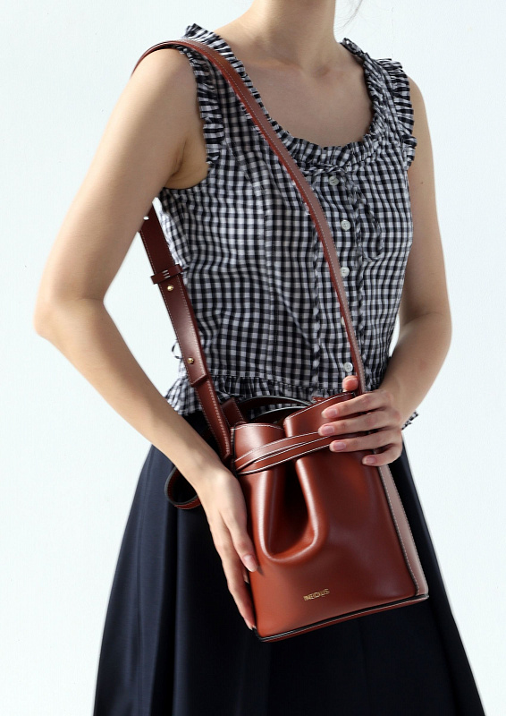 SIGMA SMALL LEATHER