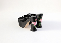 PLATFORM MULE BLACK SATIN EMBROIDERED
