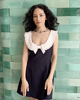 Round neck sleeveless dress