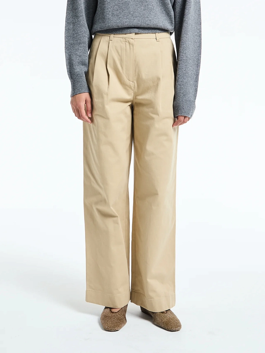 DOUBLE PLEATED CHINO SLACKS BEIGE