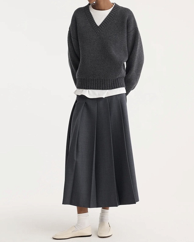 Pleated skirt