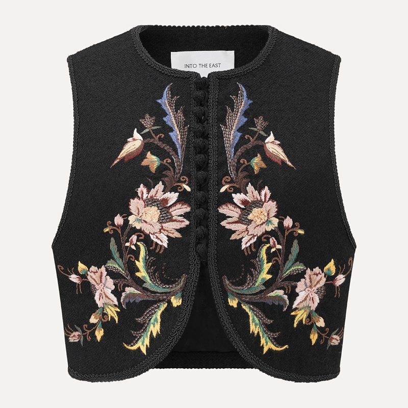 Floral pattern embroidered button vest